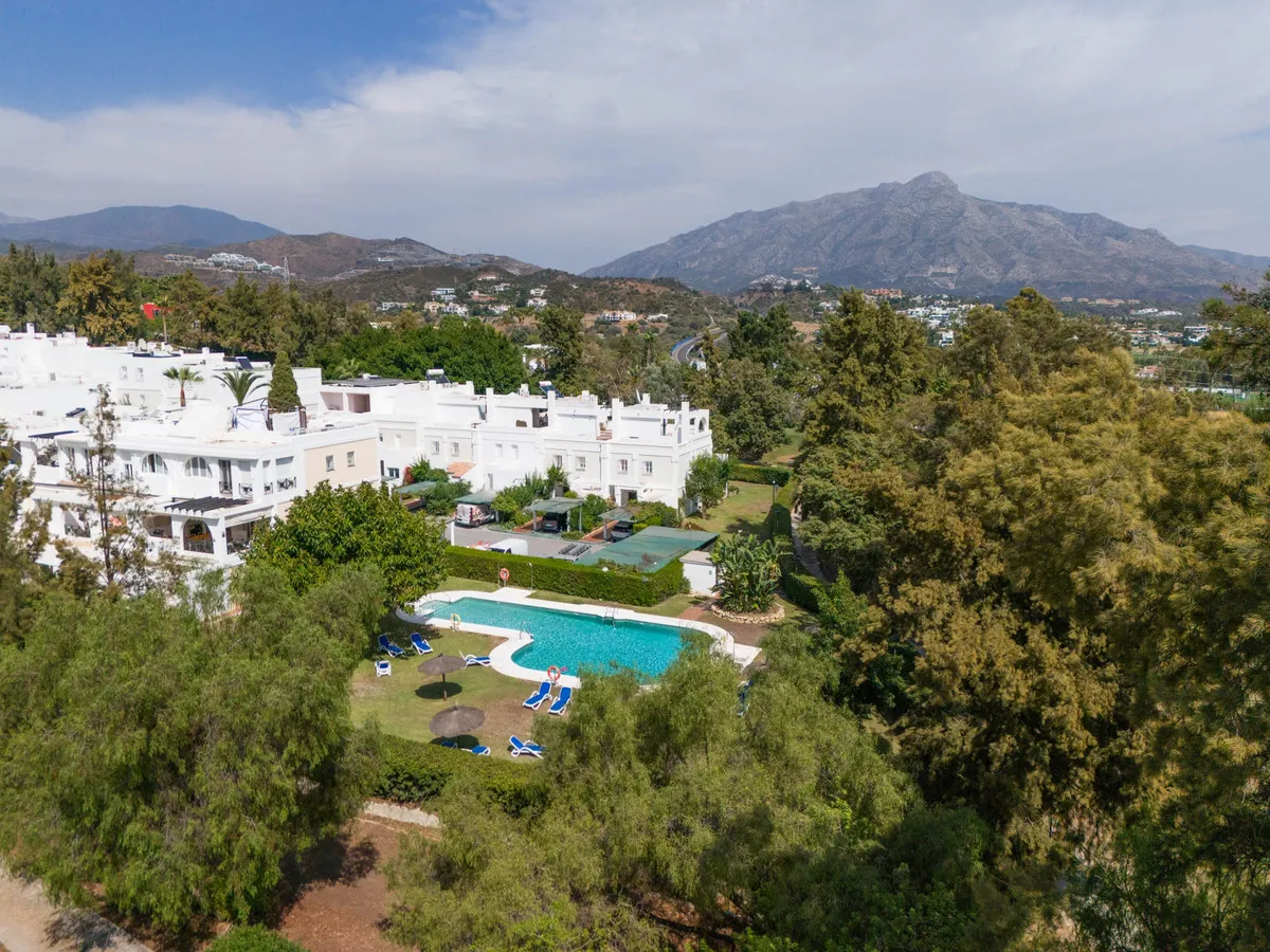 ec4ccdc5-2758-416f-84f2-77020355331c