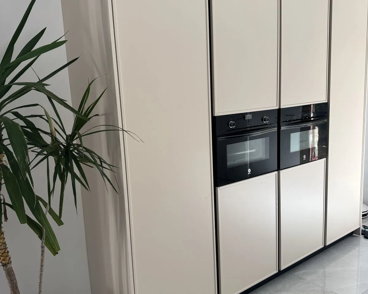 04cbebef-4e65-421b-b1aa-af65b3f2881f