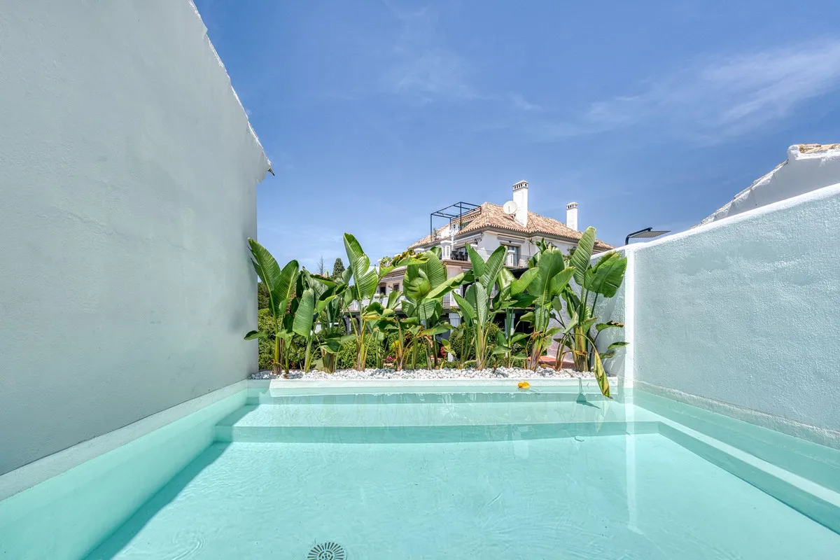 baa122f4-7003-474a-bcf7-72f569df2a94