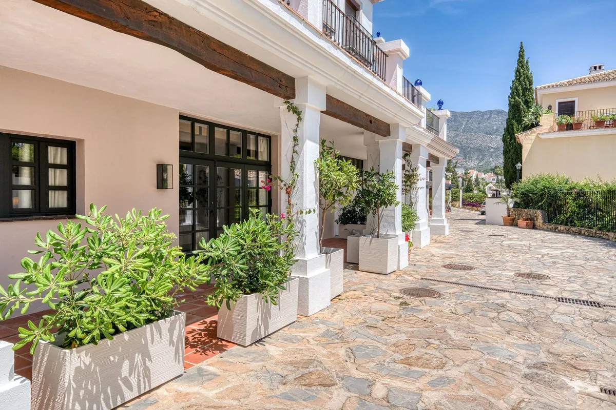 c63450d9-bf7b-4dd6-9972-ac1068bd1601