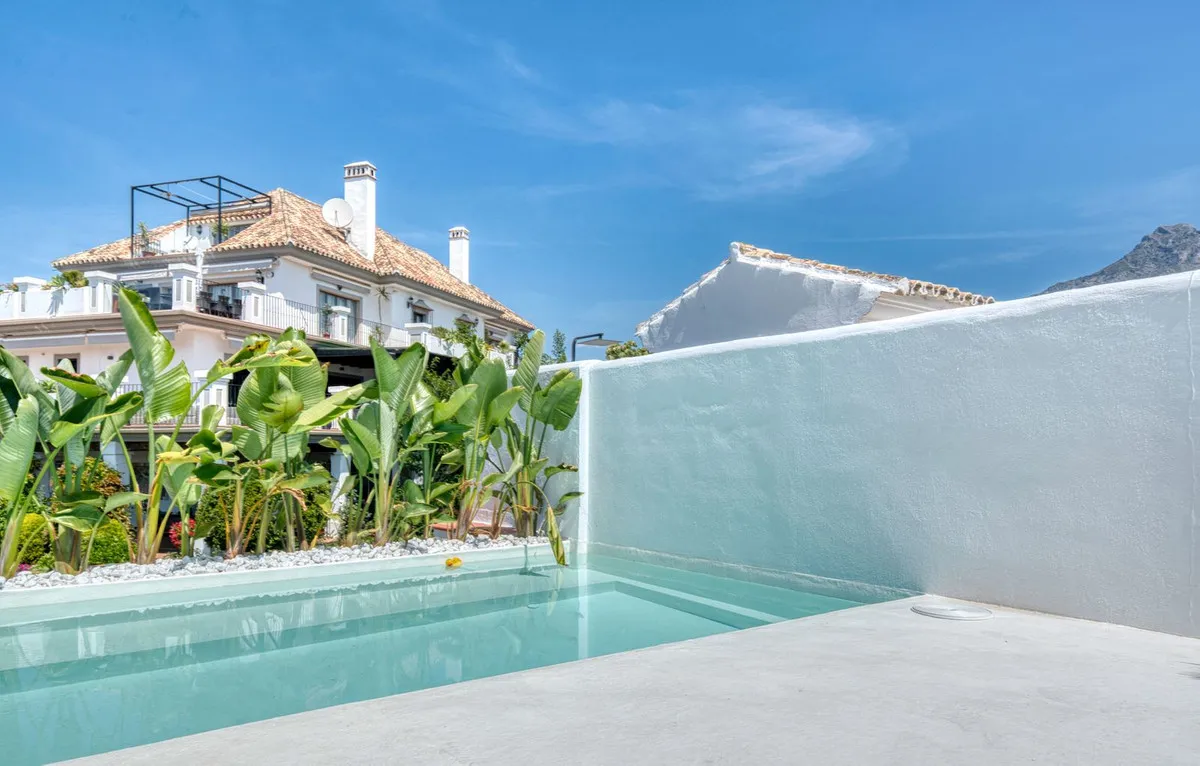 ee7740ca-5beb-415e-99f2-09802b118c45