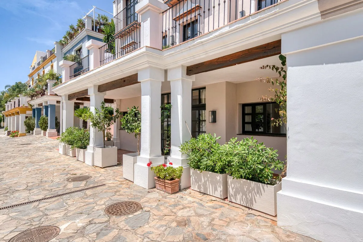 f0d6de87-c9af-4853-82b9-d92539c28bd3