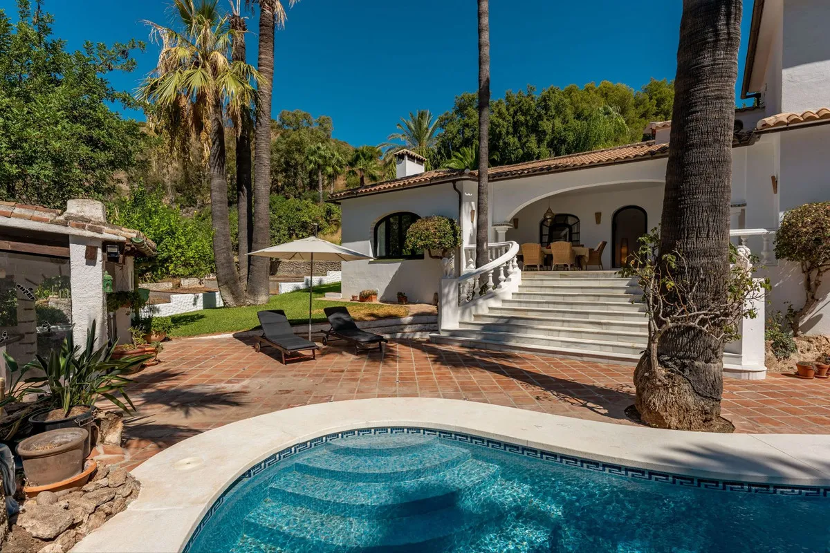 008ebd62-e44a-4c87-8add-cbf379a8fdb0