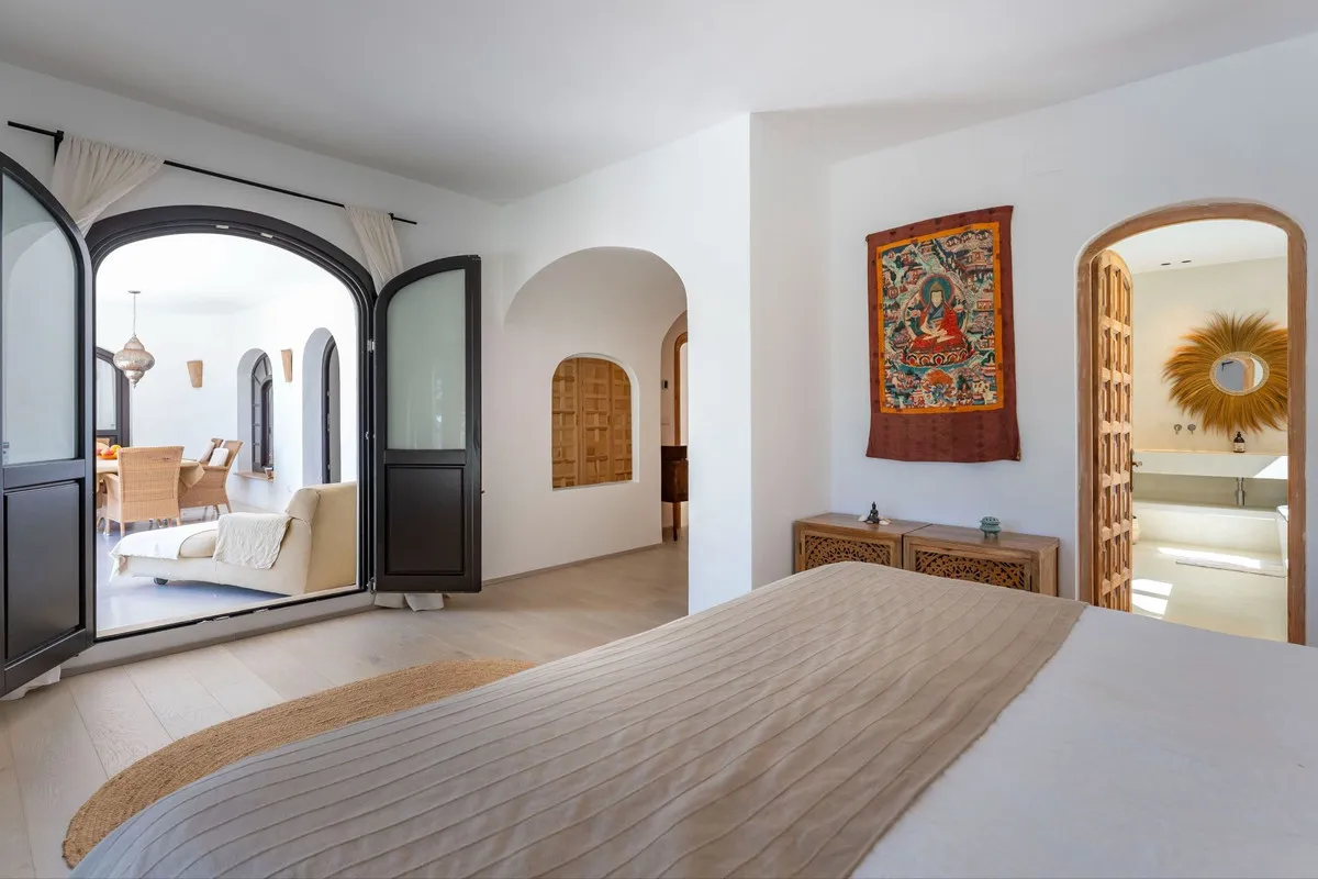 0988acab-8562-452c-b6d9-9aca57a37f56