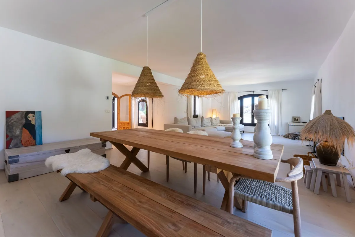 374de0c6-b8fb-437d-932c-f2d855d3ff2f