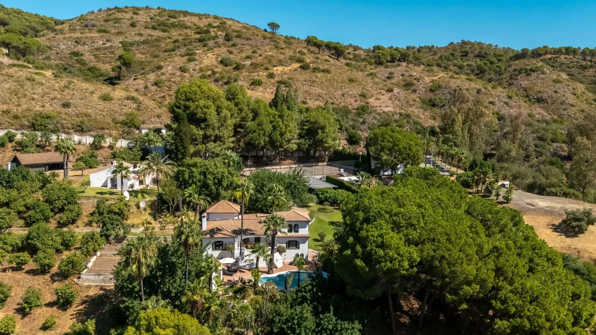 7925211f-0778-41a6-ac1d-8f83a5a6bec6