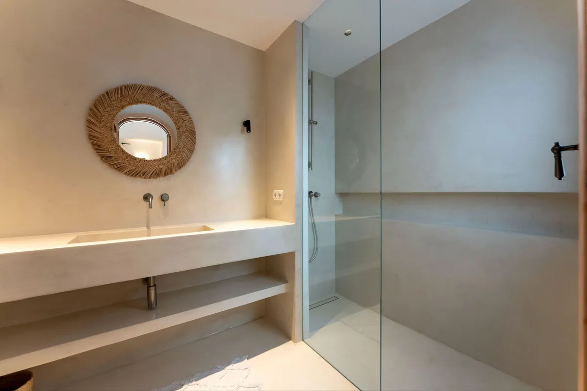 c274c2d1-987b-4351-b4a6-c3d7df5730d9