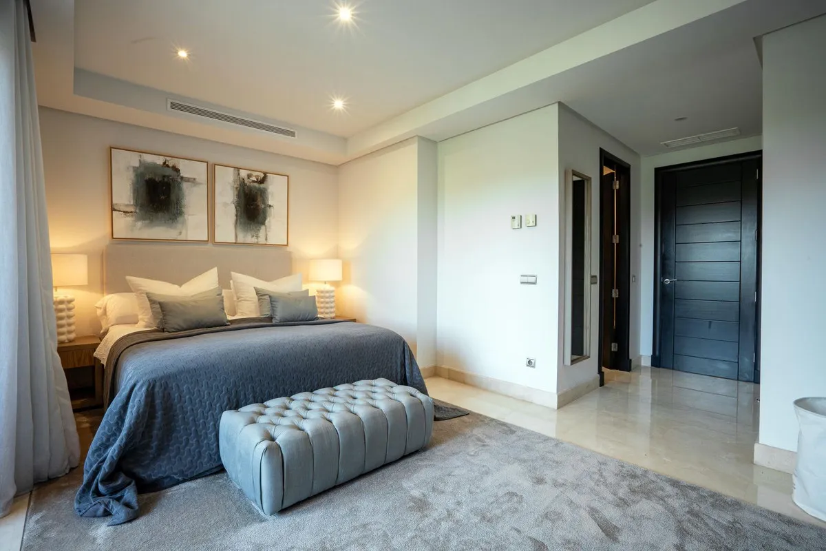 2e37d243-b853-4c8d-b802-9e4a47ee4473