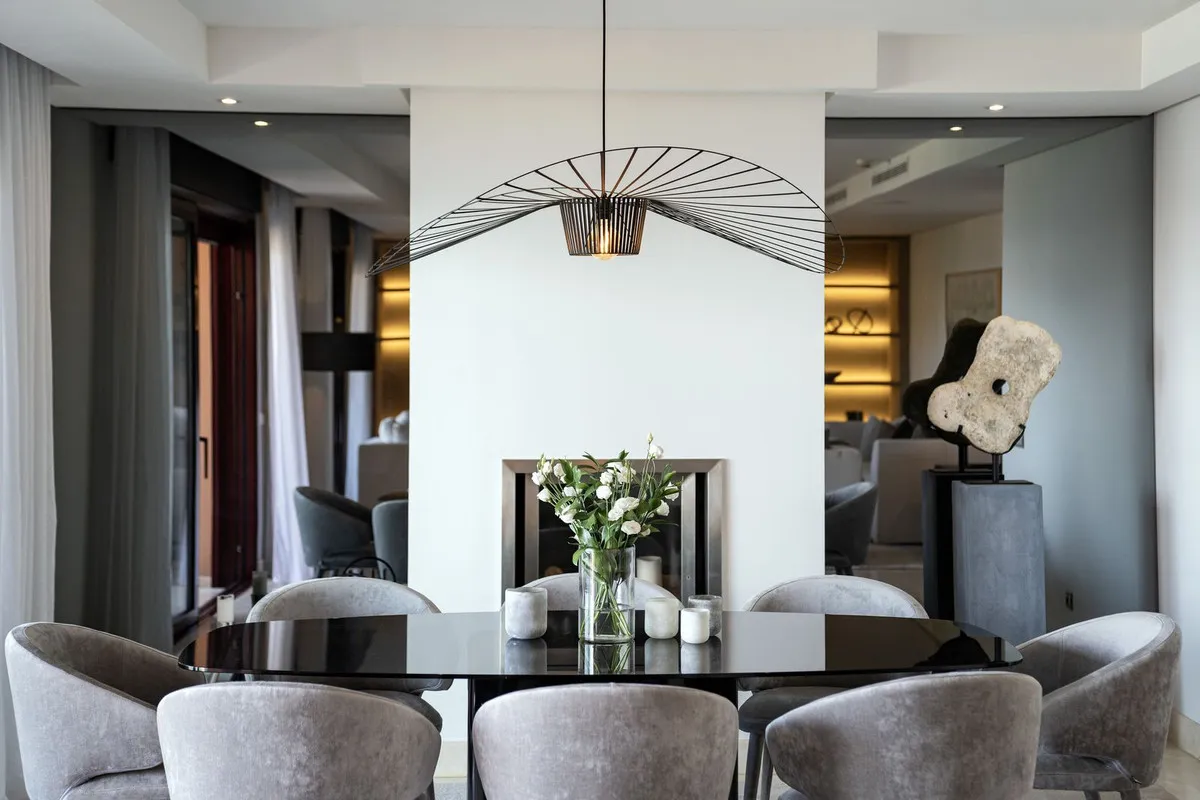 b6e95d94-9801-4c2e-a11a-32038dc403b2