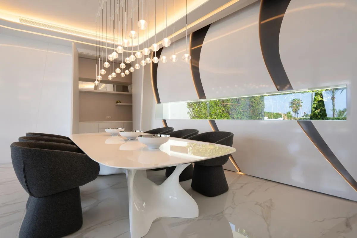 c5373faf-0c8f-4c6e-b903-59602ec0c7fe