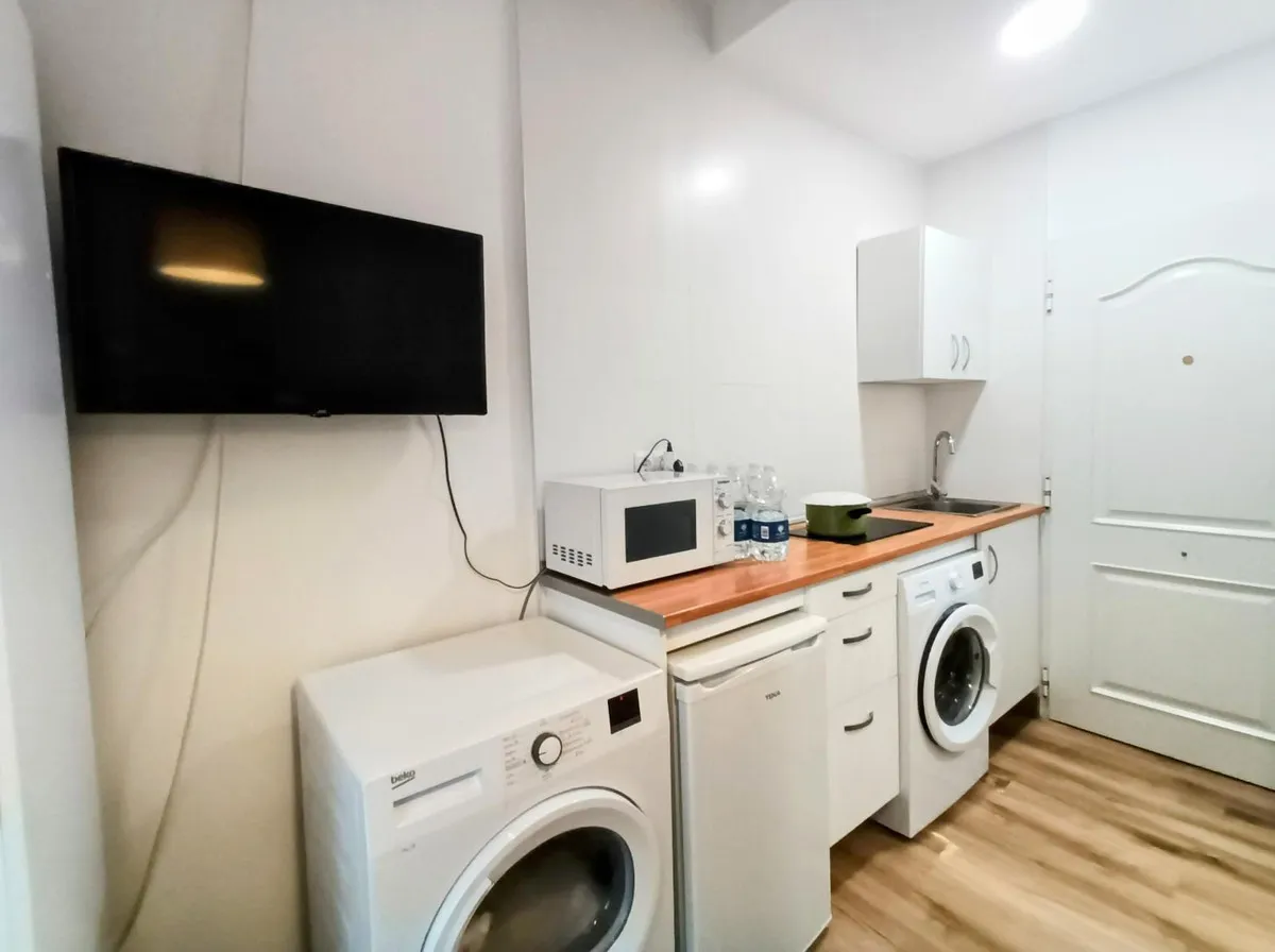 b0a63601-dc54-44b6-9bf4-0f4963abac3d