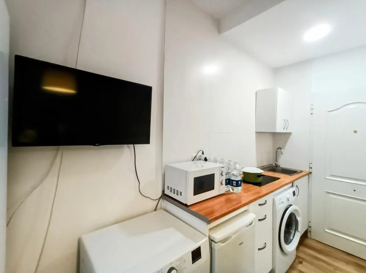 ccffa956-1dc2-4448-8f4b-113f8537c156