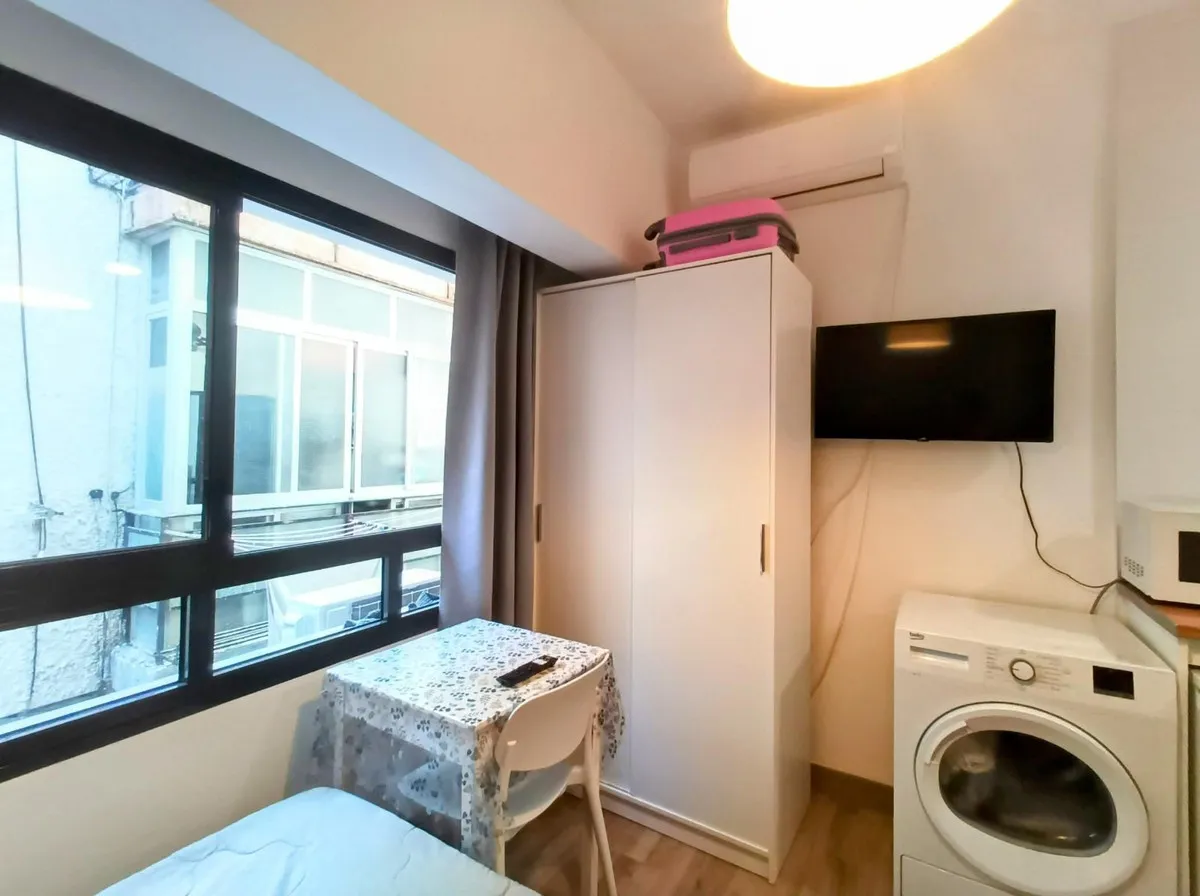 f122eaef-1c3a-4224-ad53-0336b58f6896