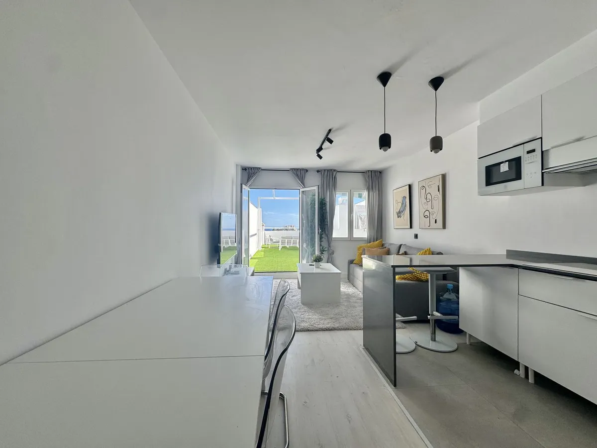 3001b01a-3c66-4514-9971-7b66836164cd