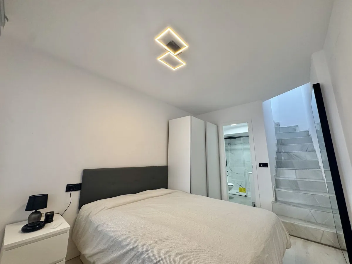 8a589b90-9861-4a4c-90ec-78cdddeab48d