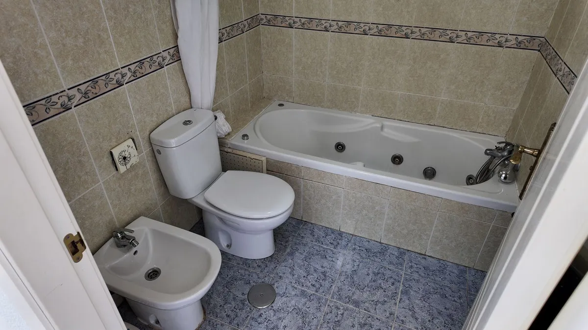 ef68a025-652d-4985-9f28-1e65248d0fab