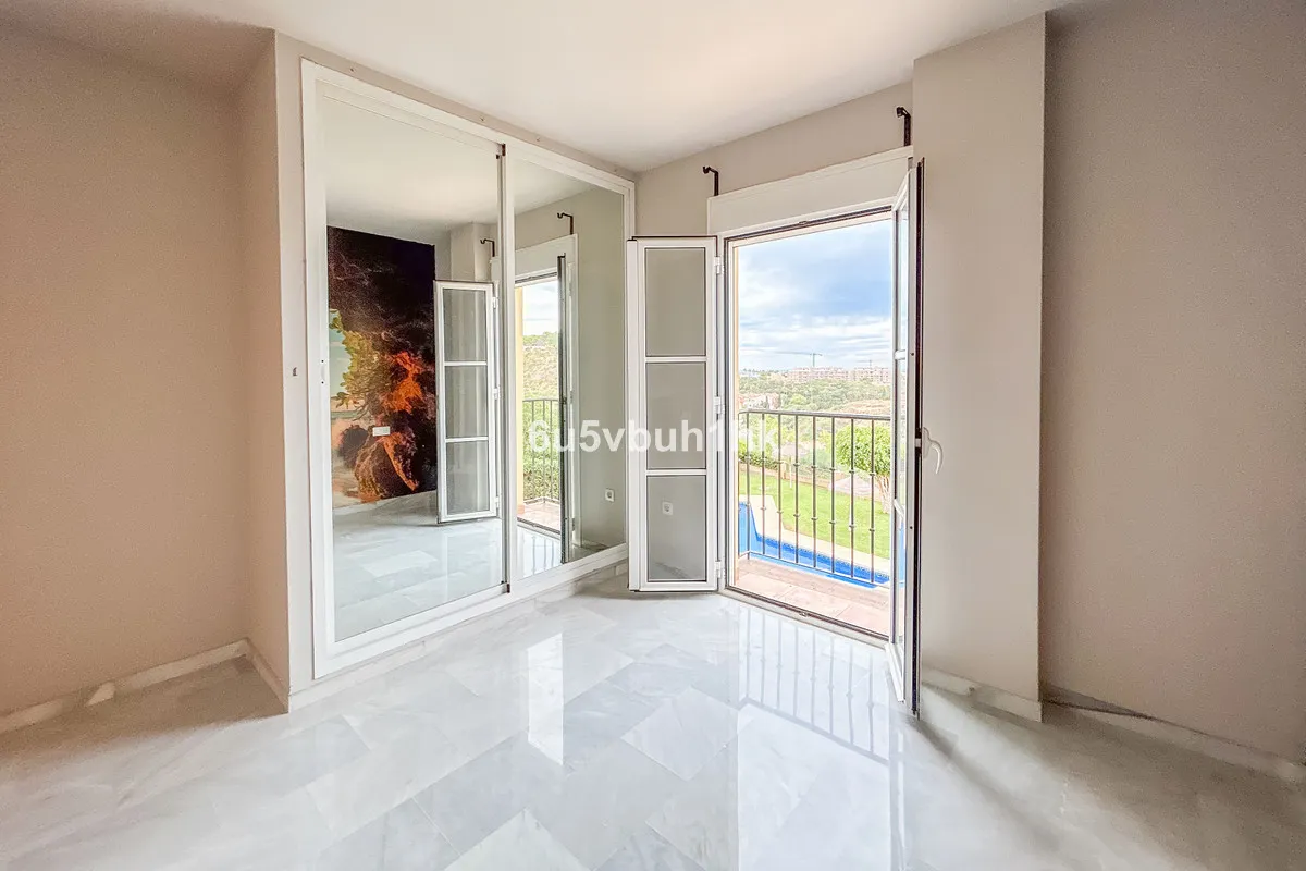 8e942fdf-5666-4a58-971c-60e8d4c8444d