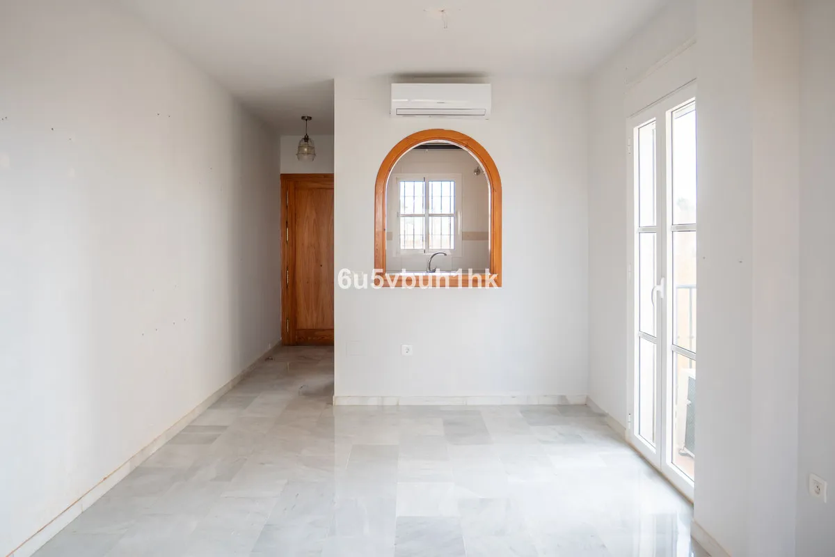 c9a943b5-e2c8-4f90-bcbc-6c7d011da3ac