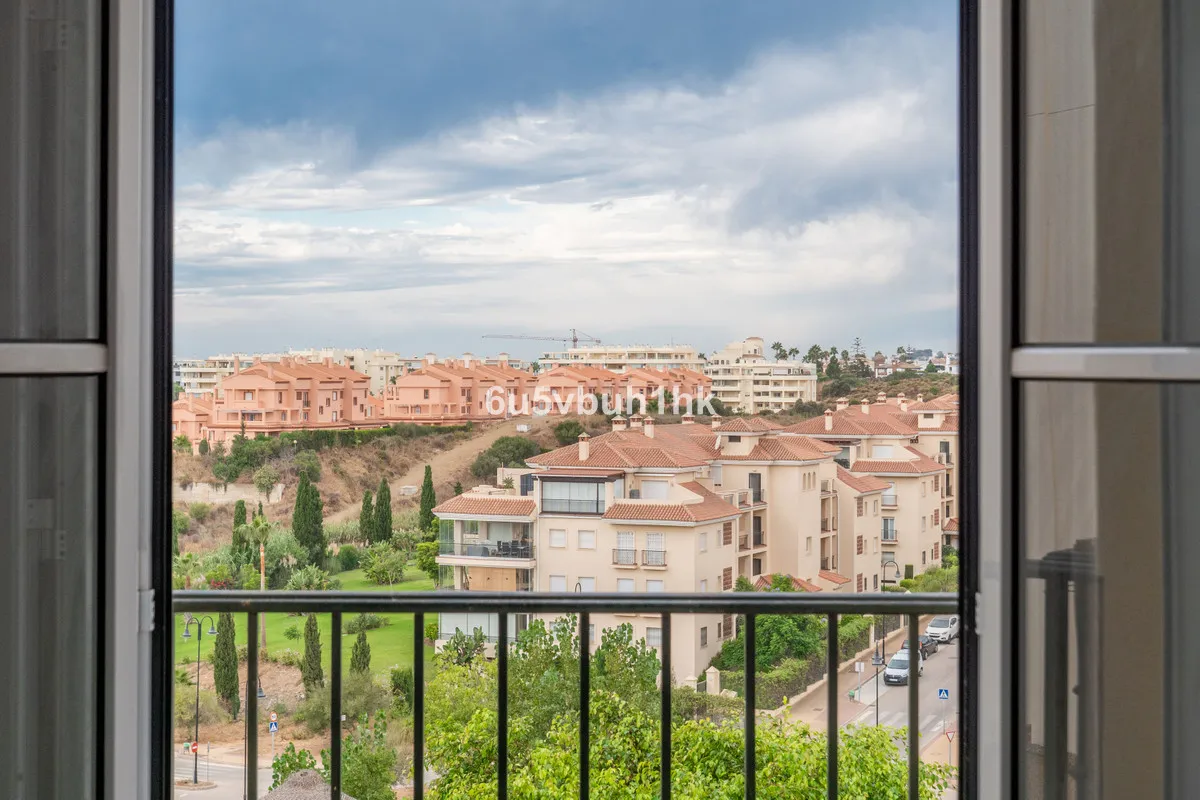 cb9e1ab7-2494-4216-96c8-dd82a27a9e7a