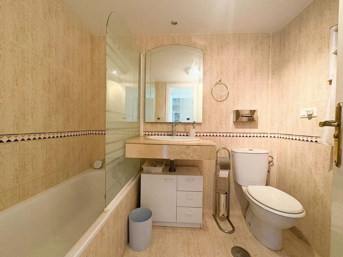 7f0f56cb-04e2-48e1-8eaf-dd86c4794d8c