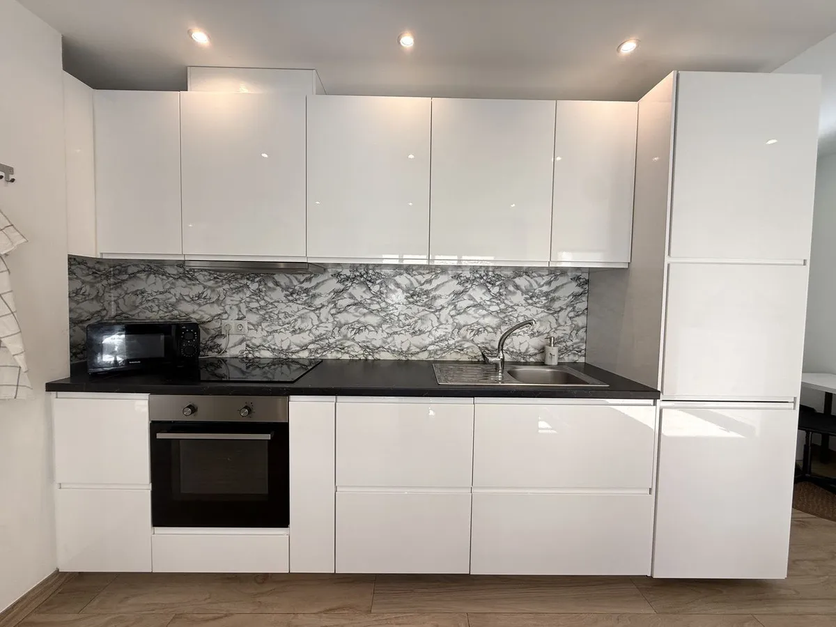 d2353444-15c9-4c23-9509-bdc89d73e7c2