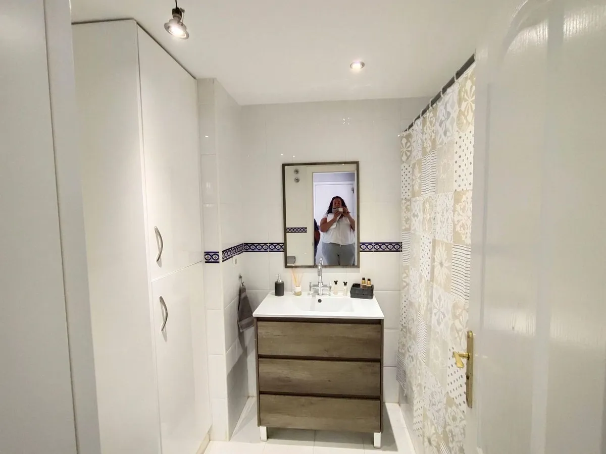 2f63e4cf-0ba1-4581-b7fc-d80c12d7e83e