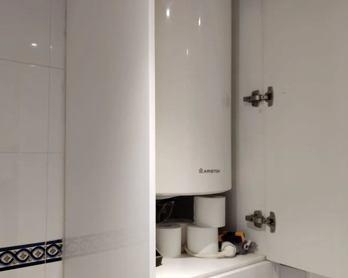 6bd9aae8-8224-45e1-8689-6a751d5fe853