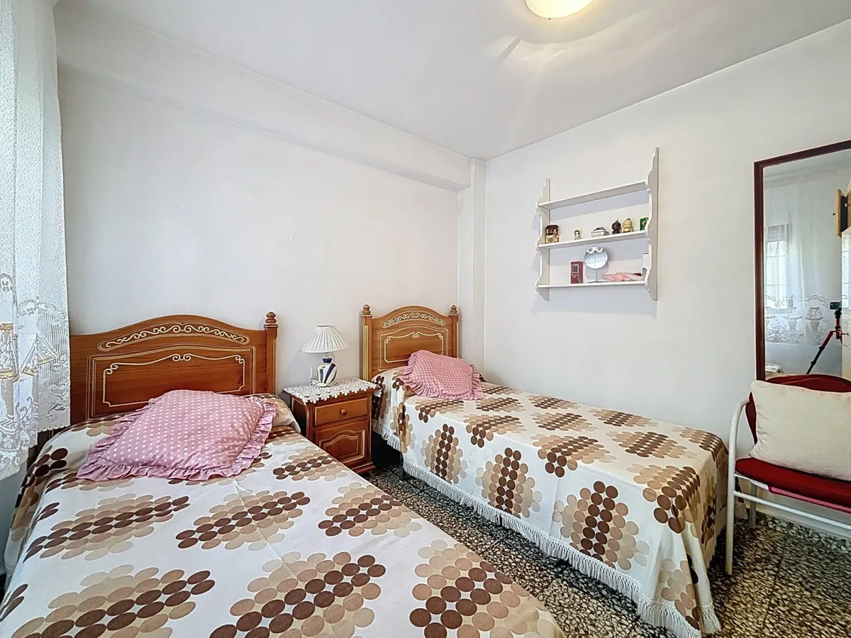 76068279-731d-4c6b-97b8-4fd06d45e508