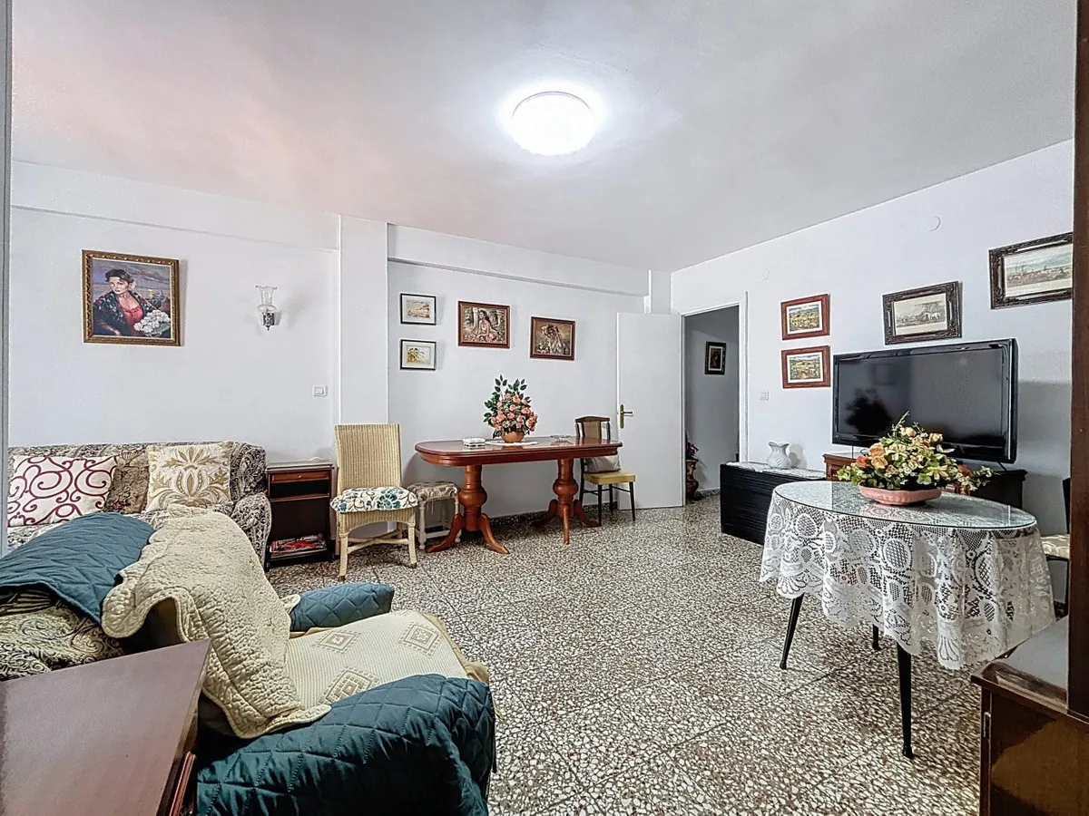 9672b929-6382-4f5c-9f2d-454020d68b3c