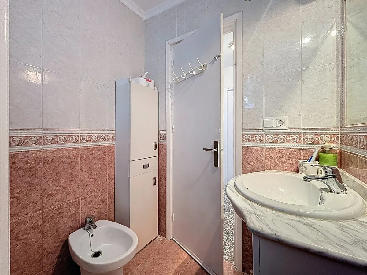 a707e5db-23c0-41c5-ad52-ba55a901e3c5