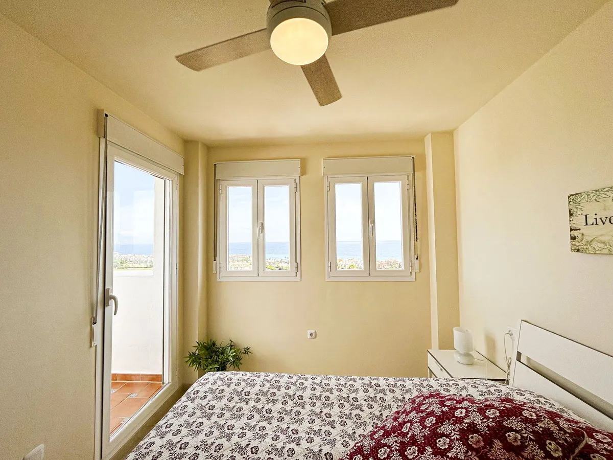 0f3dc590-ec7a-46af-9ecd-c9e1d94725bc