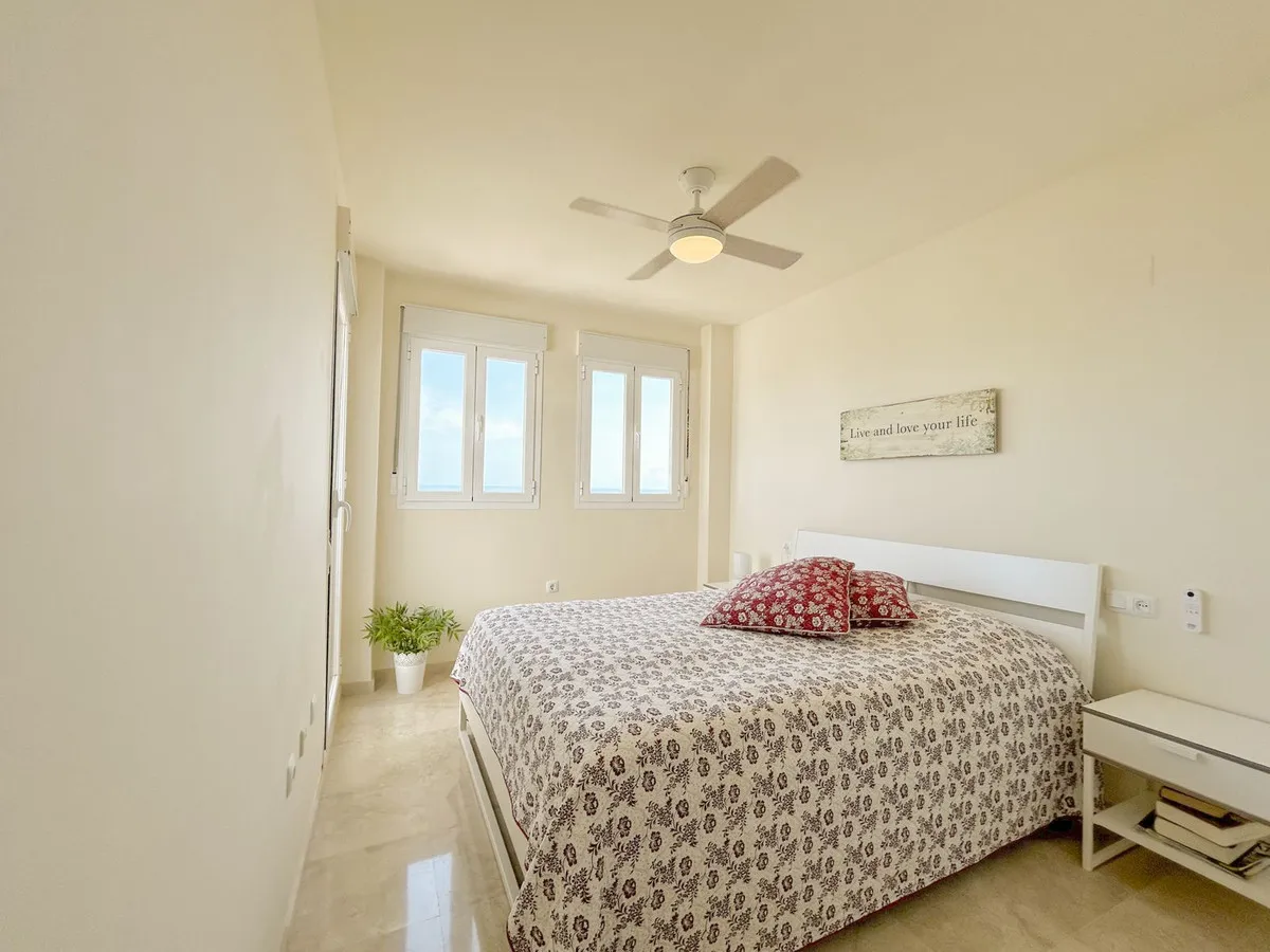 ac610bd5-ac04-46bf-897f-e7bb9e68bd31