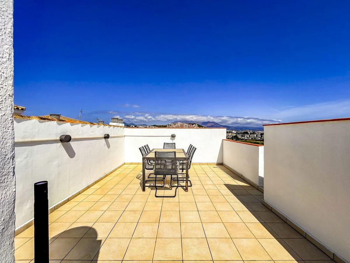 e85077e3-aa41-4f3b-97a4-00dbb6ac2780