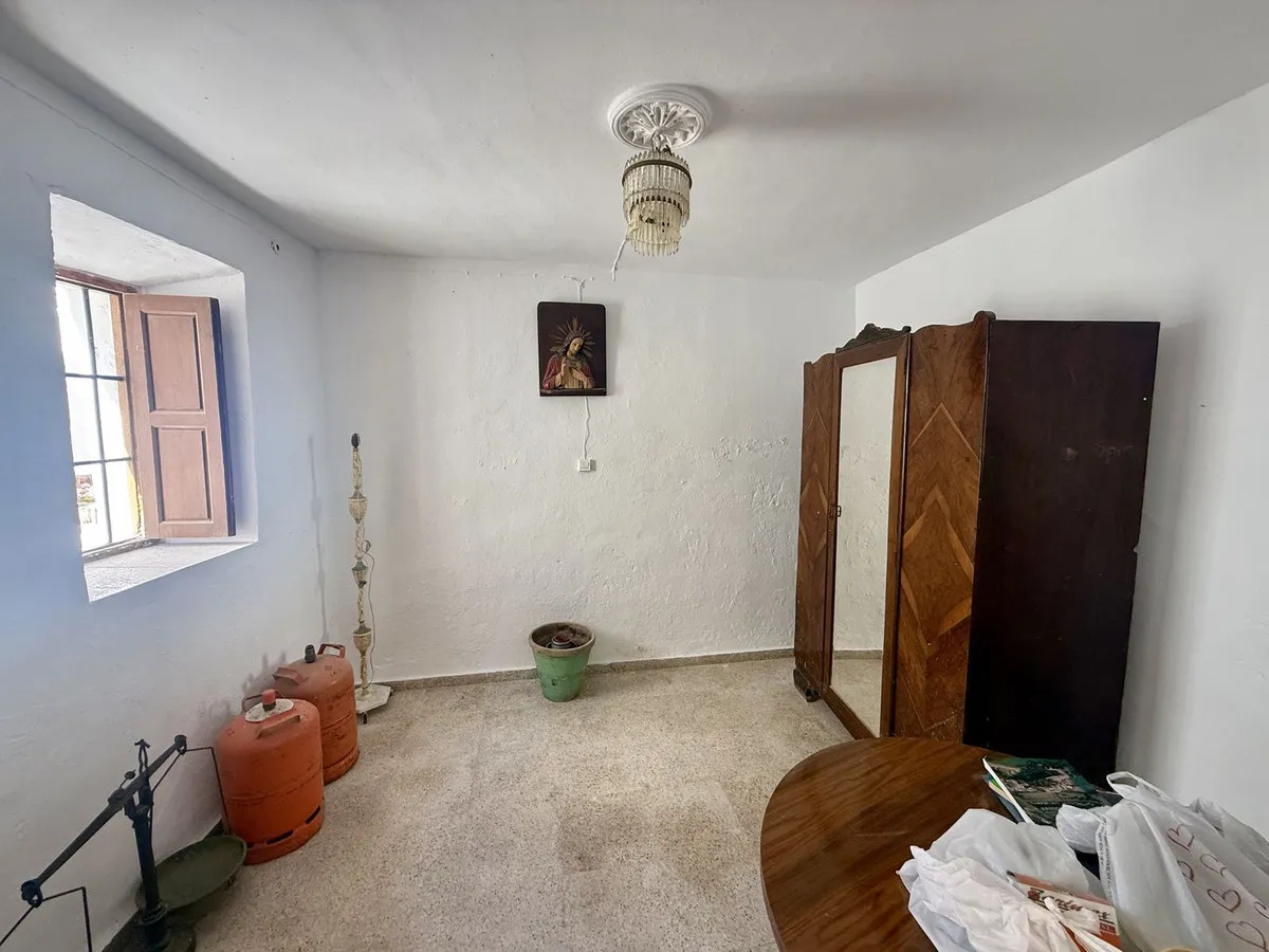 f7889ab7-a8ac-495d-a561-625fd14e6275