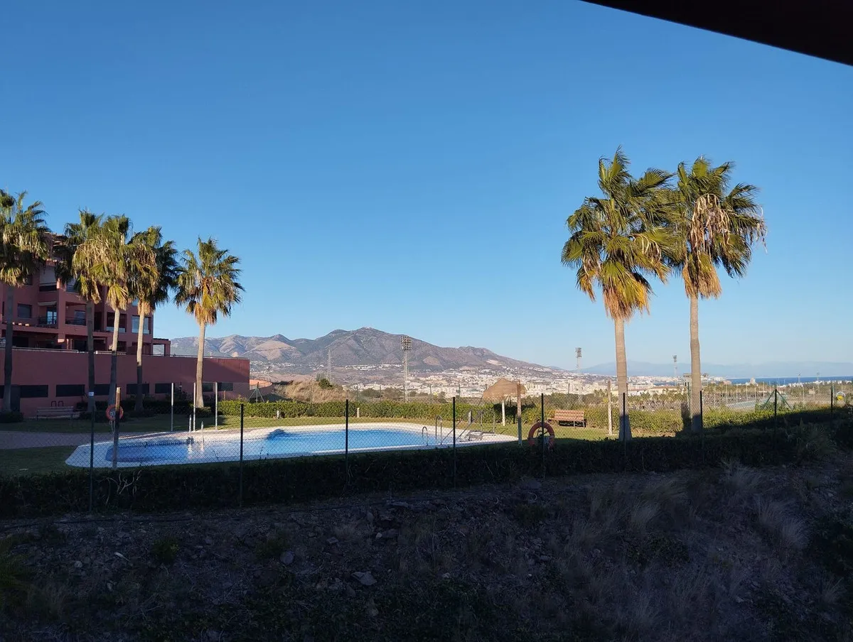 341558c6-244e-47e3-9f26-3213ec0a9c8e