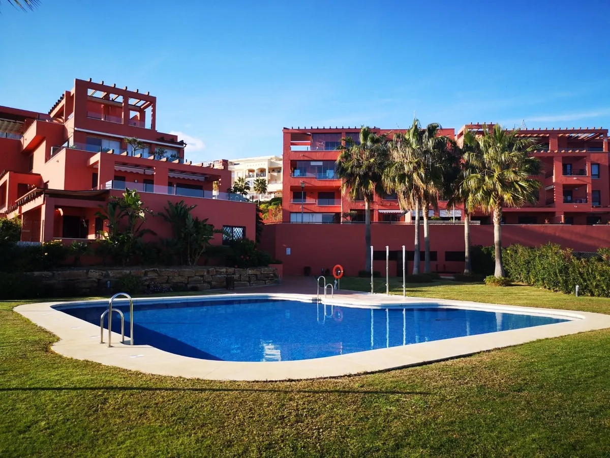 e8e0b4cd-ce54-4439-b2eb-e23b3043abdf