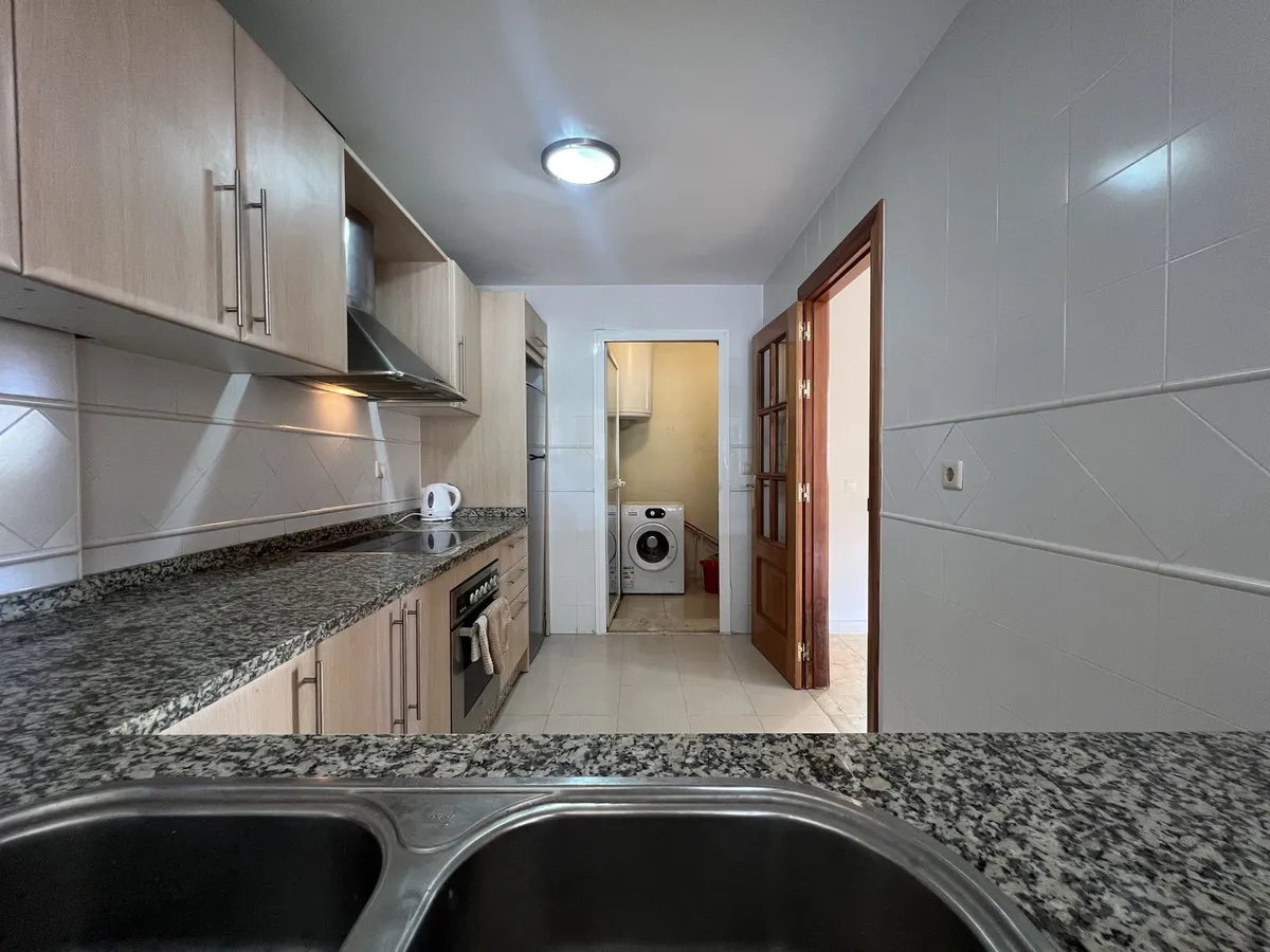 e83870a9-009f-44e5-bc27-be85753bf3e6