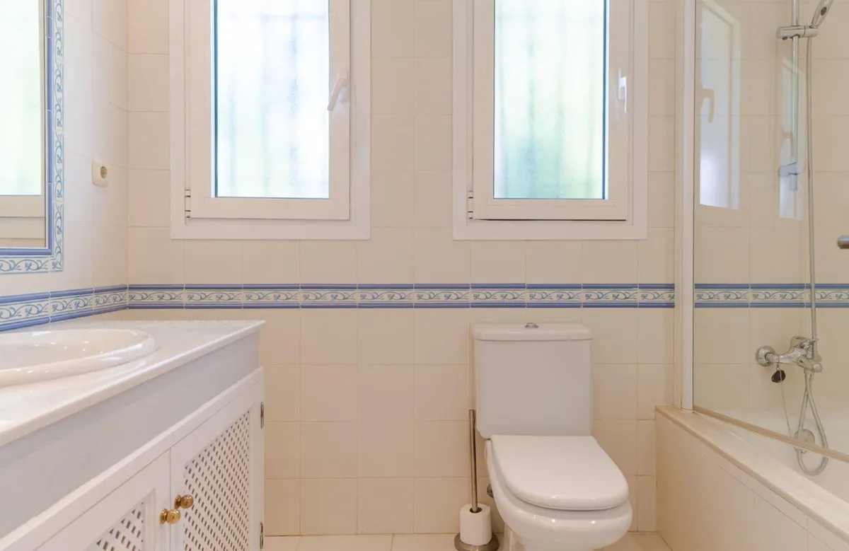 7c0ec77b-8028-46b4-988c-dd8bdc30bf41