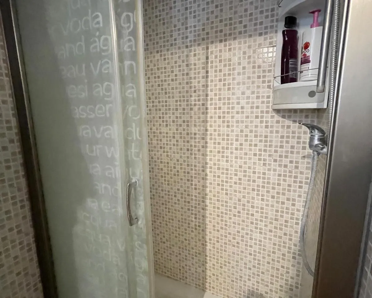 1e53f564-8ef7-44cc-a736-d27e4a98760c