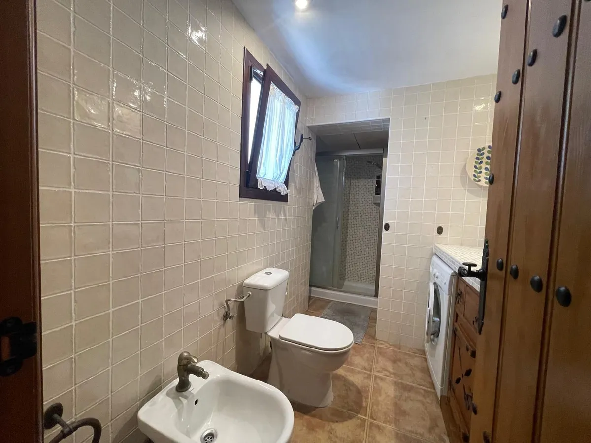 65ef3f29-3a5d-4110-b4d6-fdf74a30a6f0