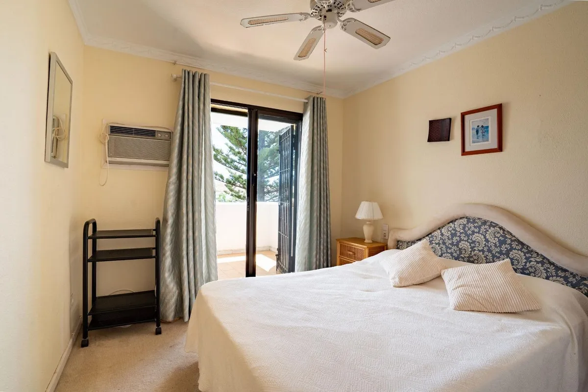 05b3e03e-ac70-48f3-8c6f-3596587170a0