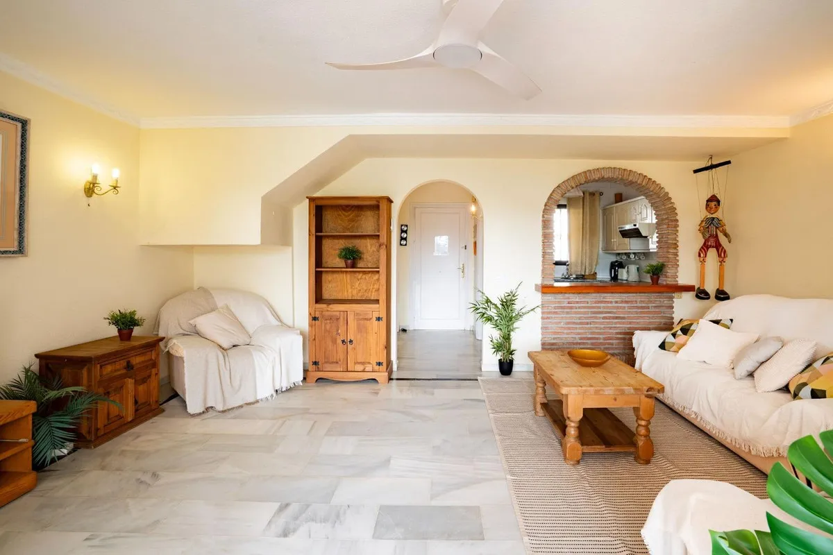 0ea40d99-c9a1-41ec-ae0e-9fd0d076d932