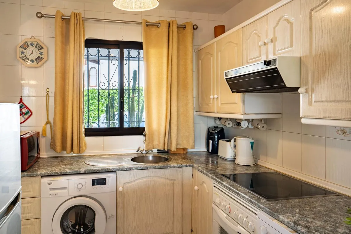 10e1be62-f8be-485f-bcc2-6210971f7aaa