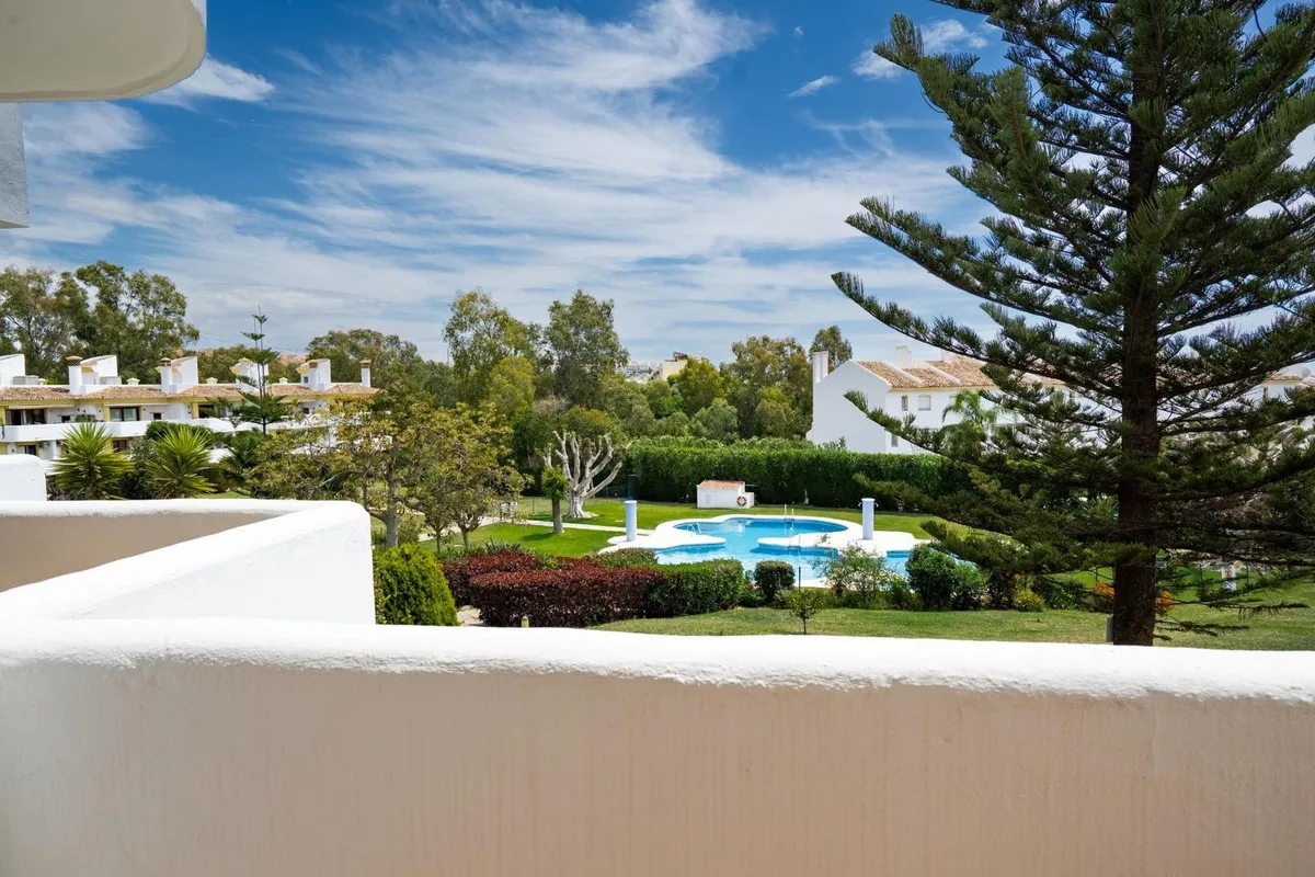 21ae014c-b200-4f95-9196-31f86e075c10