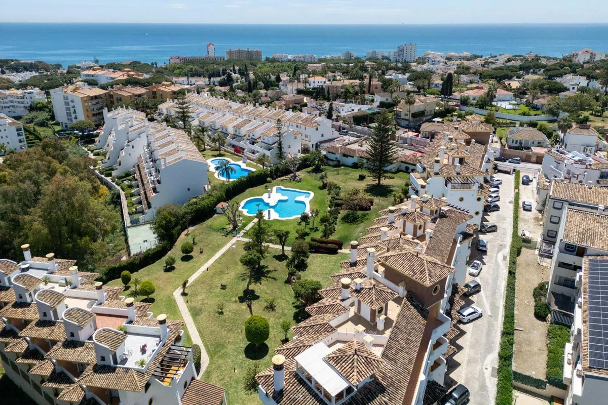 43815419-3399-4f0a-ad2d-42b998639020