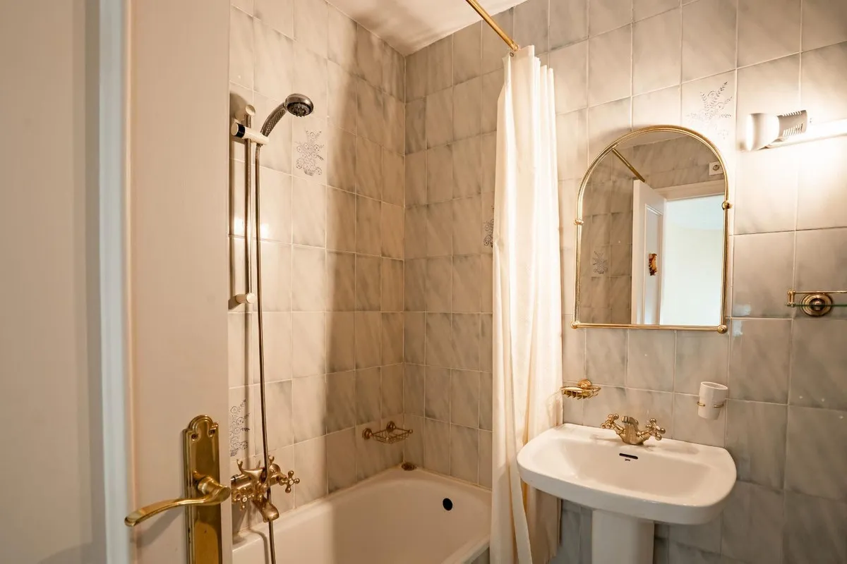 50e03136-5f02-4c1f-a67b-5ecd1a8ad166