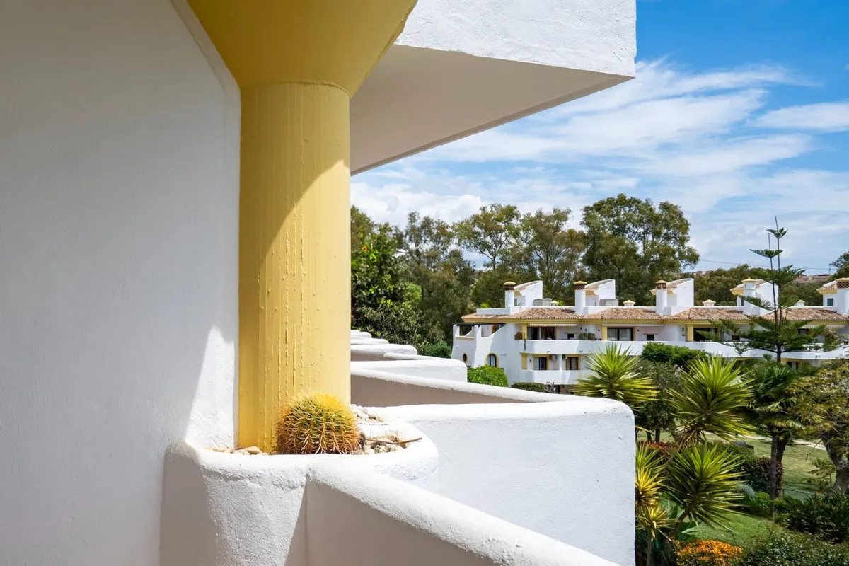 dca1d62f-ab72-45d4-900e-ea8797289372