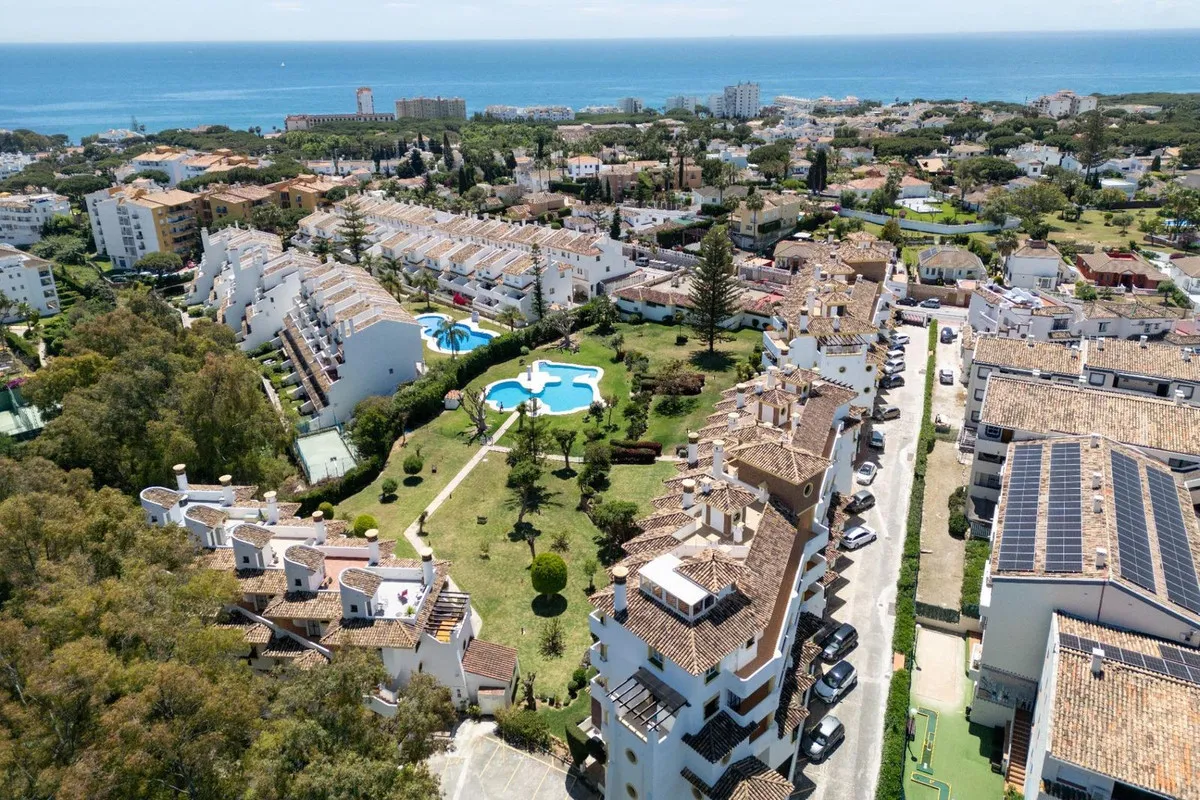 ee2333b1-3593-4798-bc53-8de92337ea3a