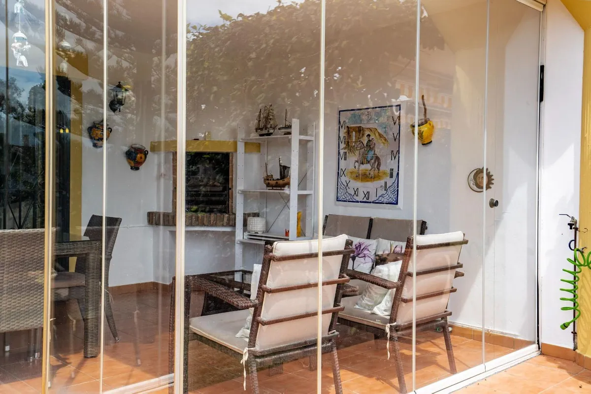 f40bf701-4434-4568-aca7-a6f9a03c59e1