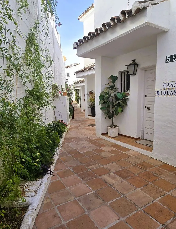 81ddfe9c-1b68-4803-b28f-50d22e44c441